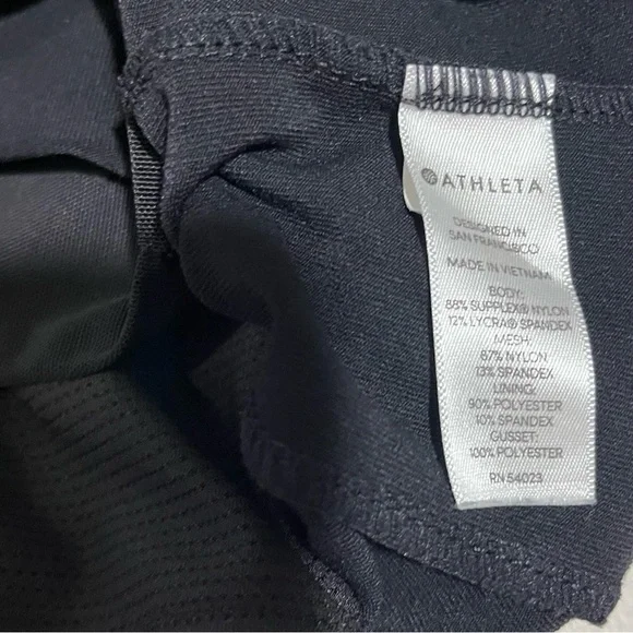 Athleta Modern Metro Skort Black Size Medium Adventure Travel Style 210258 - Picture 6 of 7